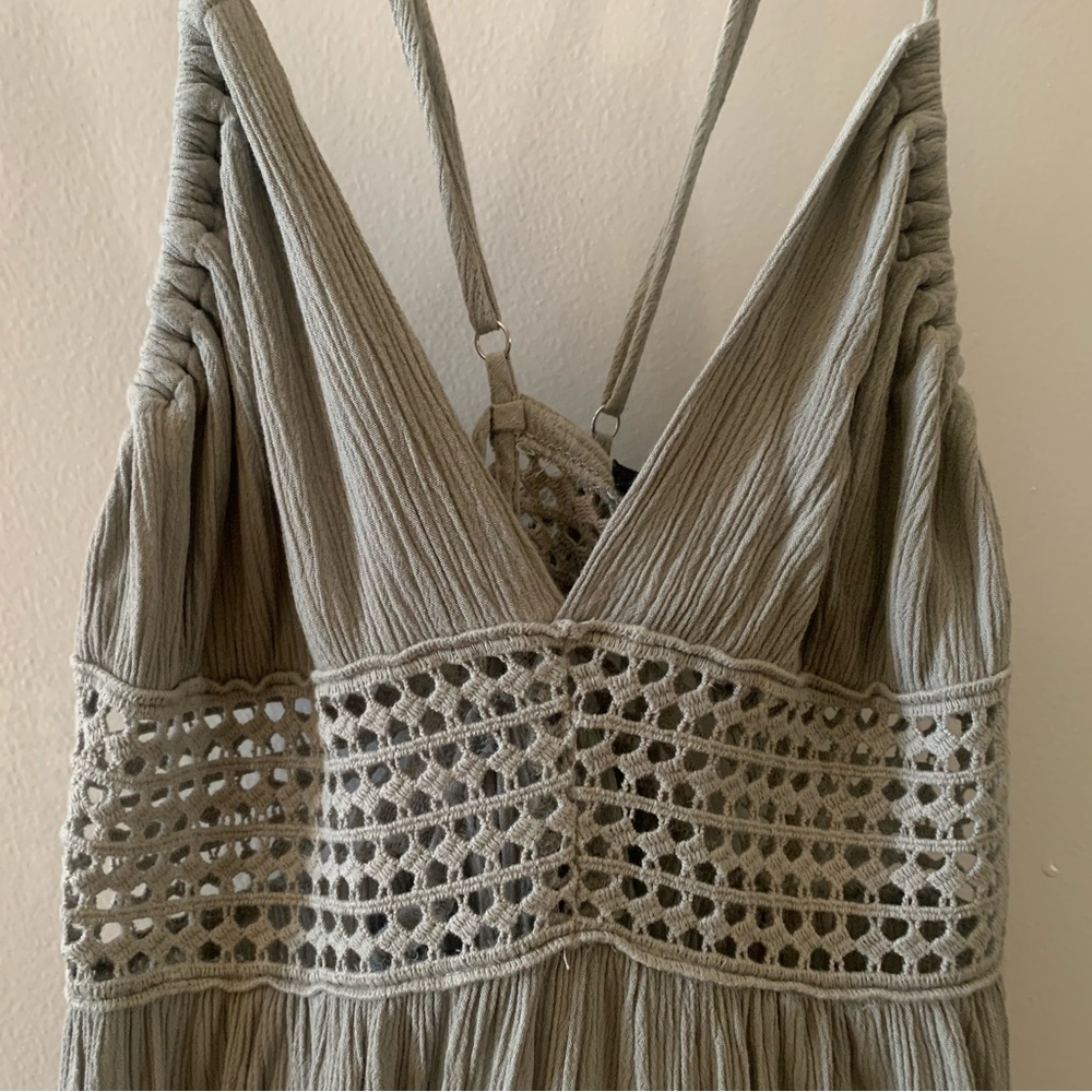 forever 21 lightweight boho top in medium . Beautiful celery green ,